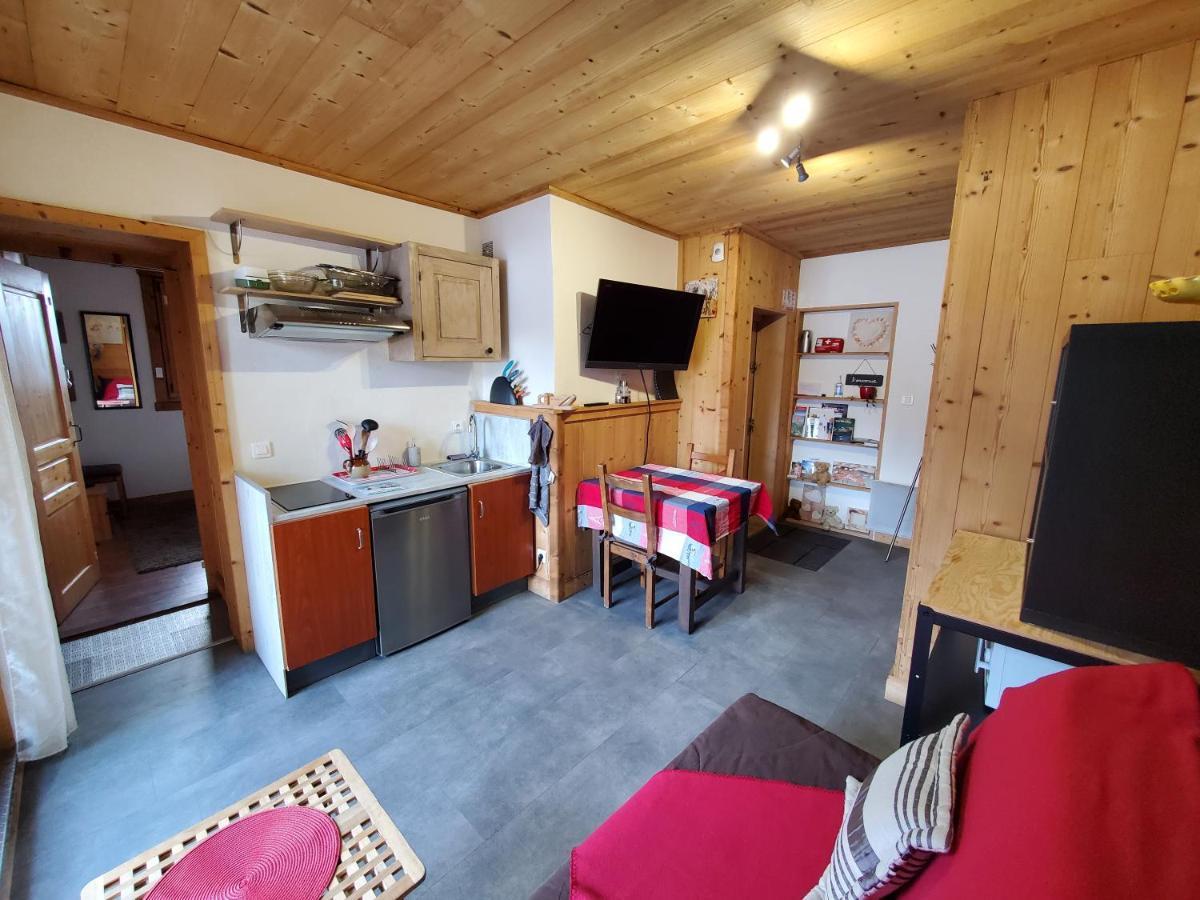 Chaleureux 2 pièces avec terrasse à Séez Esterno foto