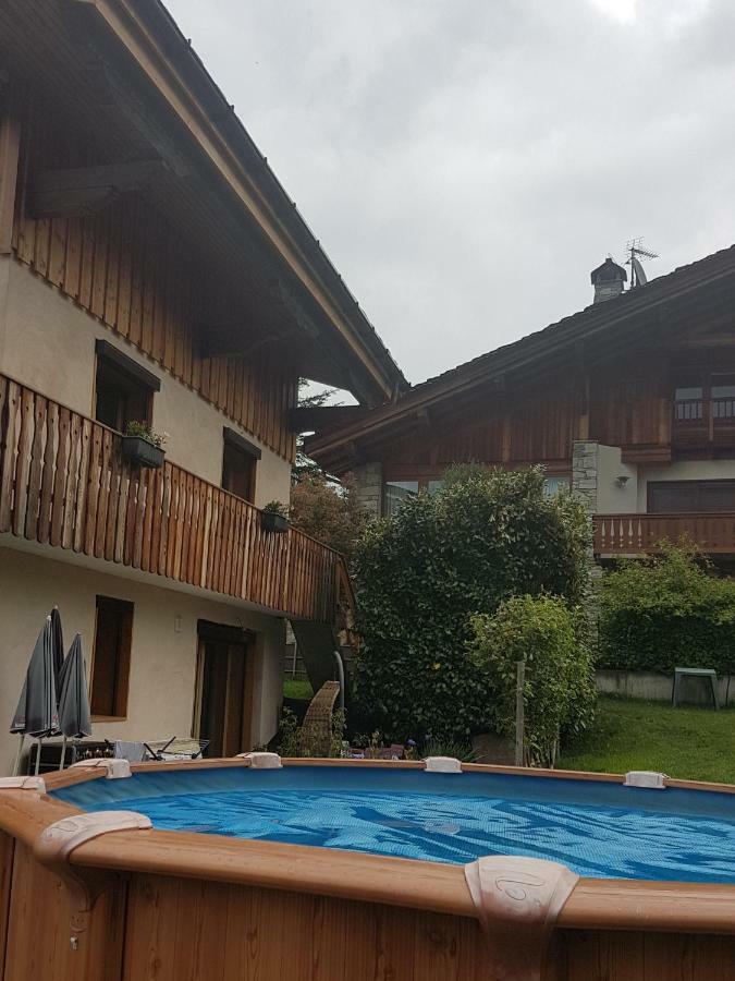 Chaleureux 2 pièces avec terrasse à Séez Esterno foto
